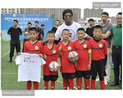 广东宏远标配！两新星完成入队仪式 球迷调侃厂家赶紧打钱