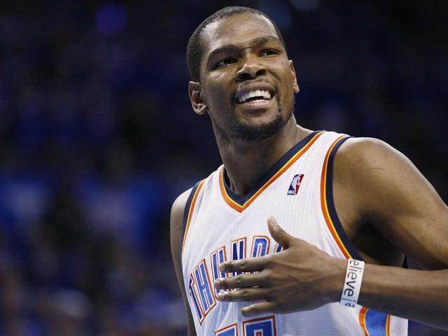 吉尔莫：和麦克托米奈出门情况会变得疯狂，因为他外貌特征太明显.