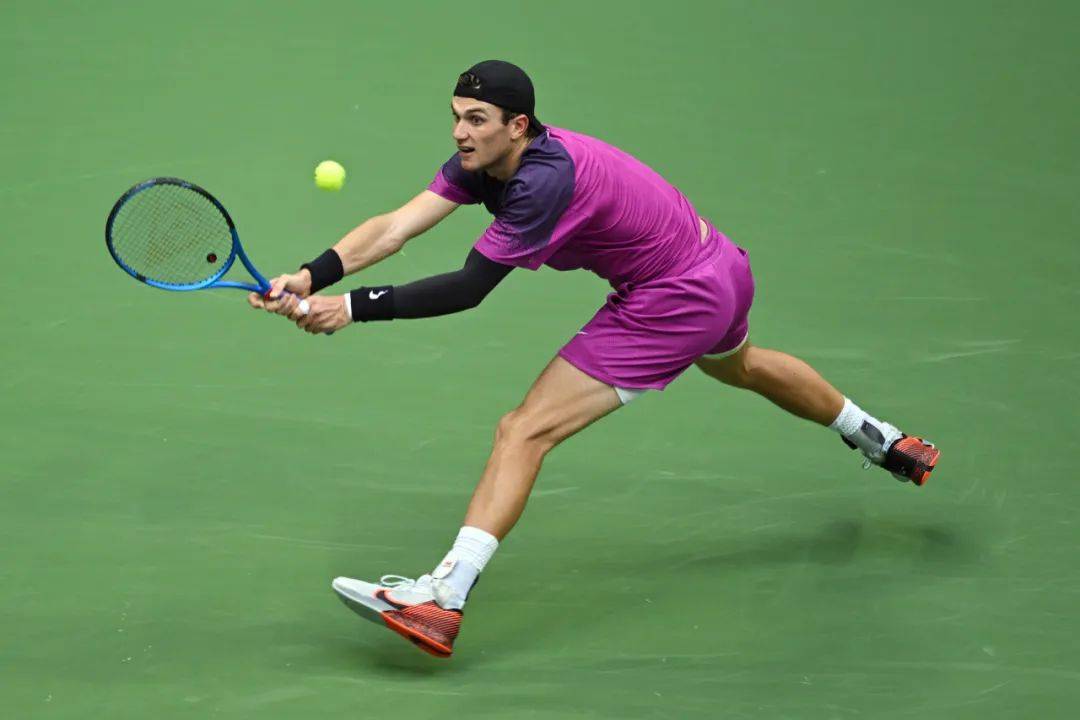 NBA震撼交易方案！追梦格林加盟灰熊，莫兰特联手库里